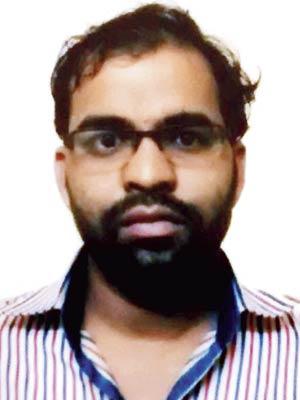 Three cases of stealing valuables have been registered against Suresh Hivale in Dadar and Sion police stations