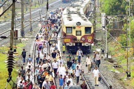 Mumbai: Mega block cancellations behind rise in technical failures on CR