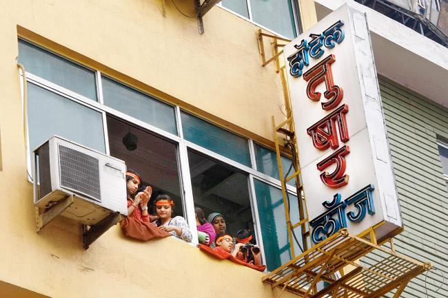 Tushar Hotel