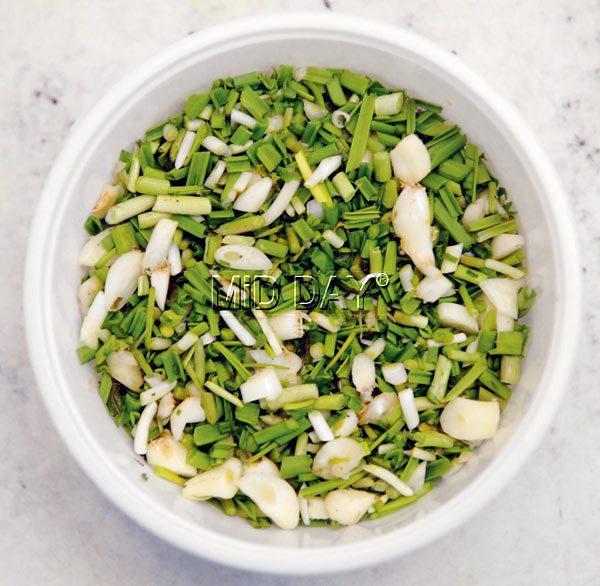 Chopped green garlic and spring onion used for Undhiyu’s preparation