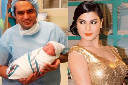 Veena Malik gives birth to a baby boy!