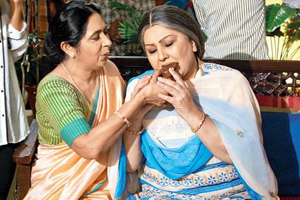 Vidya Sinha celebrates birthday on the sets of TV show