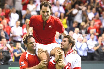 Roger Federer leads Switzerland to Davis Cup final