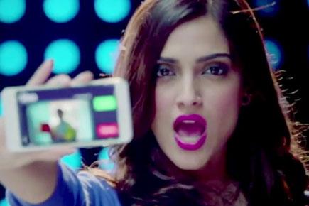 Check out teaser of 'Maa Ka Phone' song from Khoobsurat