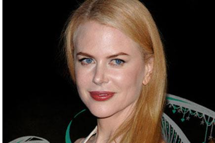 Nicole Kidman's father dies after hotel fall