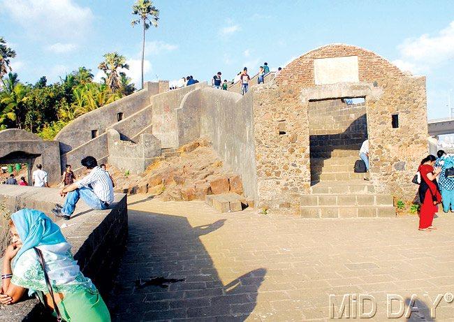 FORT FABLES: Standing the test of time is Bandra fort