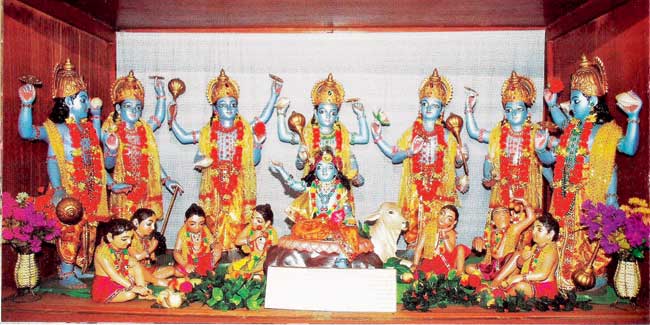 (Above and below right) The dioramas depicting the various festivals where dozens of deities’ dresses are designed but changed twice a year 