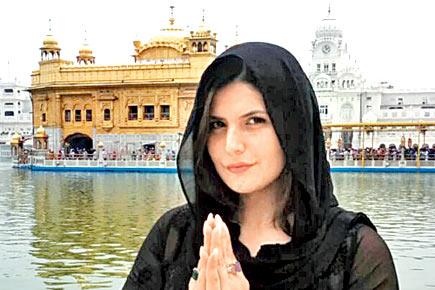 Spotted: Zareen Khan at the Golden Temple