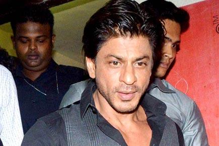 Shah Rukh Khan rubbishes criticism over dancing with lady cop