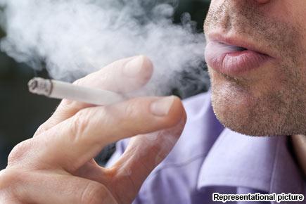 Male smokers face greater cancer risk: Study