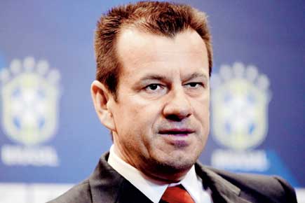 New boss Dunga rings in changes in Brazil squad