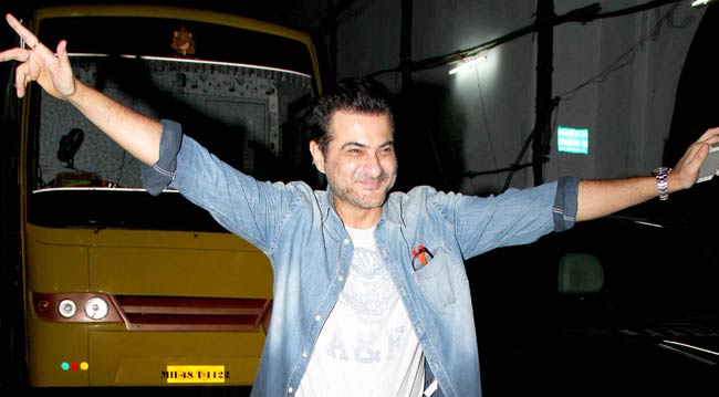 Sanjay Kapoor seemed to be in a particularly buoyant mood 