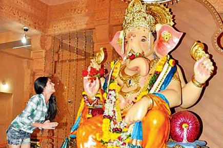 Ganesh mandal Andhericha Raja wants devotees to donate only in gold!