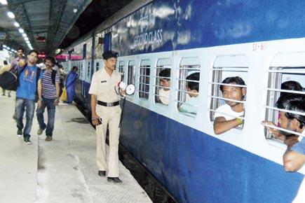 Thefts on long-distance trains: RPF wants helping hand from pantry staff 