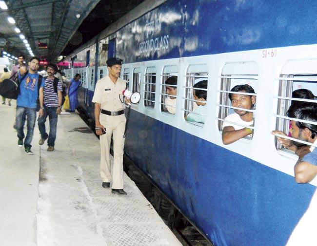 The GRP and RPF have been employing different means to curb cases of theft, after the spate of robberies inside Rajdhani Express earlier this month. File pic