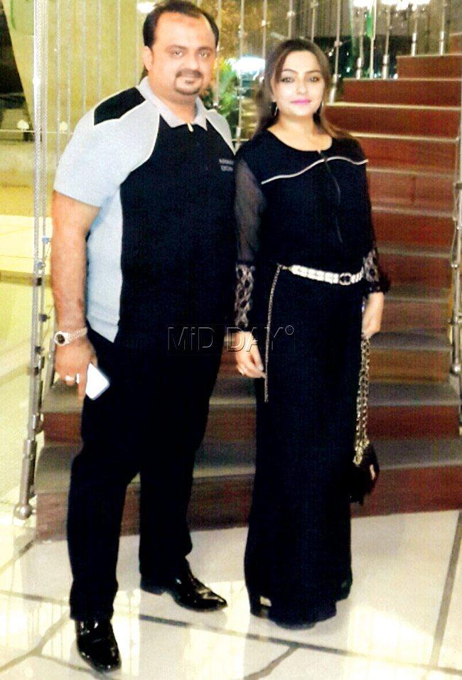 Shadaab Patel with wife Fabiha