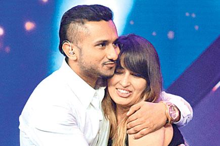 Honey Singh's wife steps out