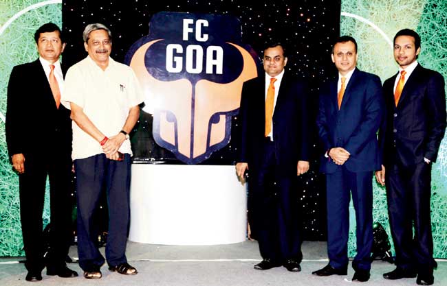 (Extreme left): Dattaraj Salgaocar, Manohar Parrikar (Goa Chief Minister), Venugopal Dhoot, Srinivas Dempo and Saurabh Dhoot at the launch of FC Goa in Panaji yesterday