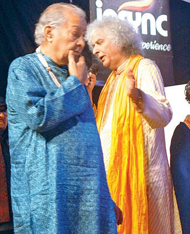 Pandit Hariprasad Chaurasia and Pandit Shivkumar Sharma
