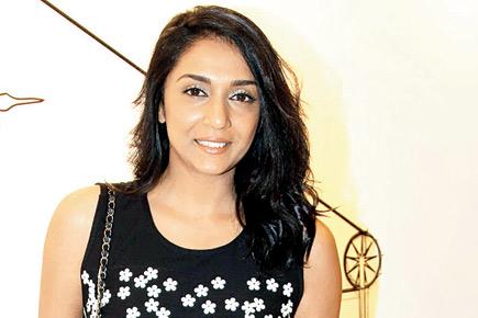 Celebs make a statement at a fashion preview