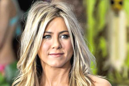 Jennifer Aniston is looking for directorial debut script