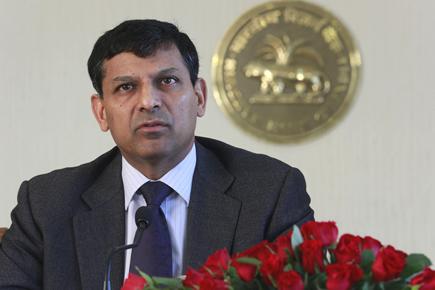 RBI keeps interest rates unchanged as inflation remains concern 