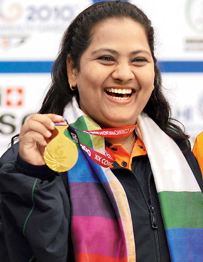 Anisa with her 2010 CWG gold