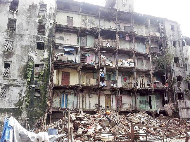 Occupants of the Sonawala building were in deep slumber when all the five common balconies gave way. None of the 150 residents were injured in the mishap