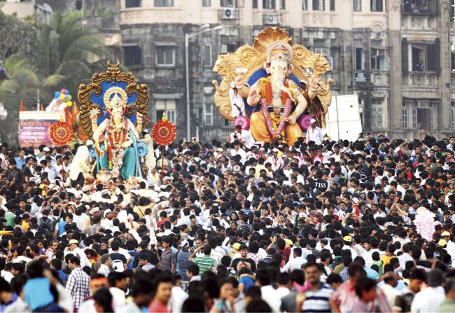 Police will be specially vigilant on important days during the festival and the visarjan day, in order to nab molesters. Pic for representation