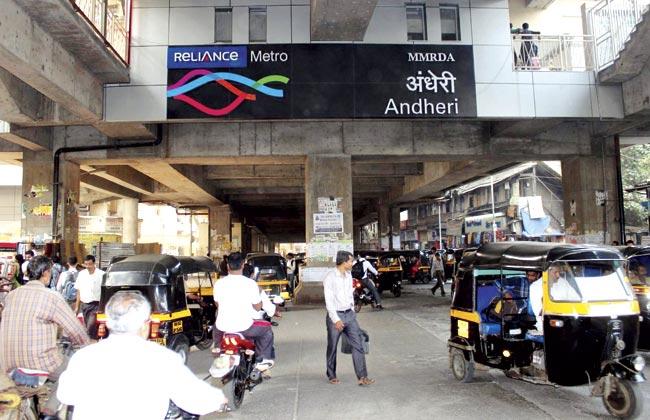 WR and MMRDA have been unable to reach a consensus over who will put up a railway ticket counter for passengers going from Metro to Andheri railway stations via the skywalk