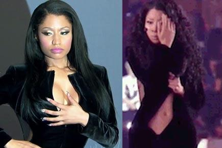 Nicki Minaj suffers 'wardrobe malfunction' during 2014 MTV VMAs performance