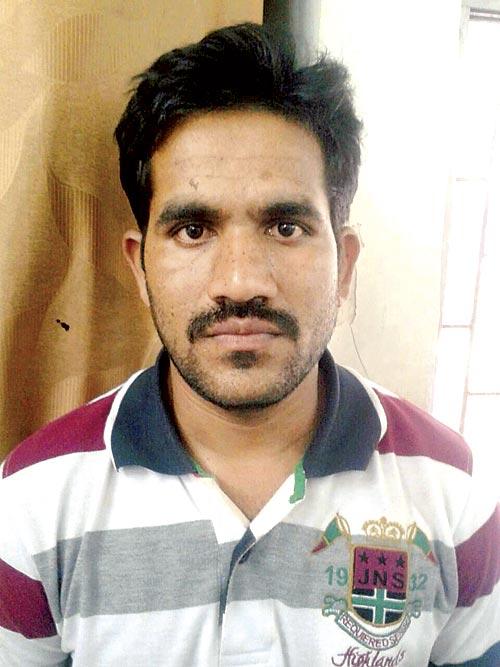Rahul Jalinder Gade (28) from Baramati would promise people a job in the revenue department and take money from them