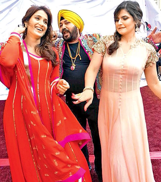 Sagarika Ghatge, Daler Mehndi and Zarine Khan