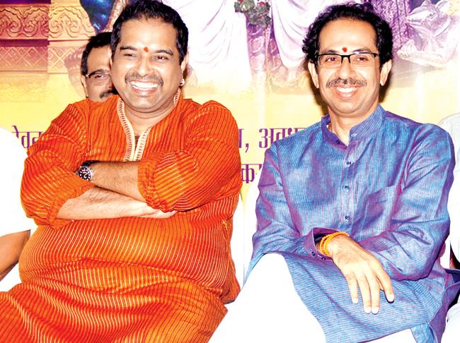 Shankar Mahadevan and Uddhav Thackeray