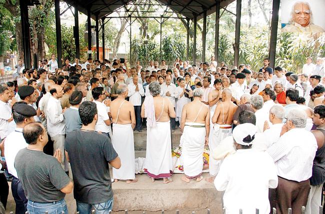 Yoga guru  Bellur Krishnamachar Sundararaja Iyengar  Farewell