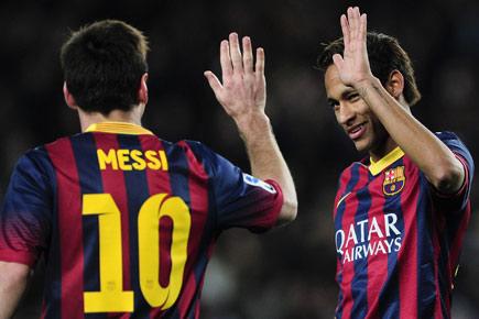 Neymar, Messi on target as Suarez makes Barca debut