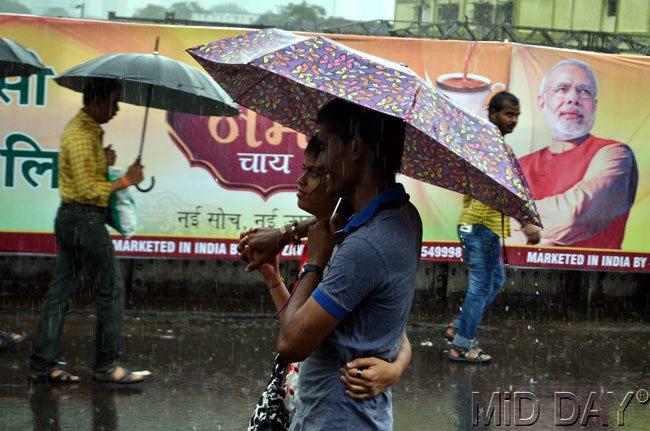 Mumbai rains, Currey Road, Lalbaugcha Raja