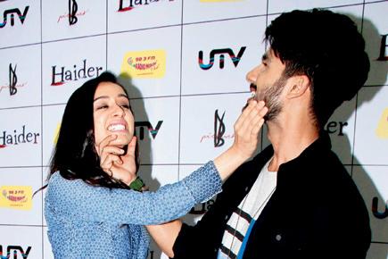 Shraddha Kapoor, Shahid Kapoor have a rollicking time