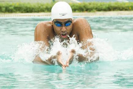 Mumbai teen becomes youngest swimmer to cross English Channel in 2014