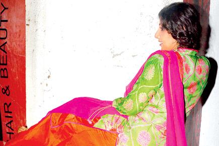Vidya Balan rests her tired feet
