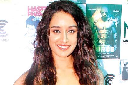 Shraddha Kapoor injures herself rehearsing dance moves for 'ABCD 2'