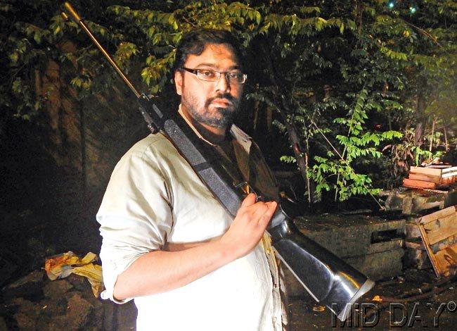 DRAT! Restaurateur Prithvi Shetty with the air gun that he uses to tackle the rat menace in his joint. PIC/Suresh K K