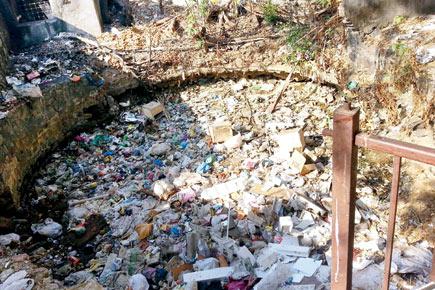 200-year-old Dahisar well is now a garbage bin