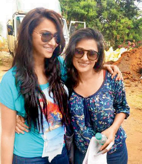 Rishina Kandharand Mona Wasu
