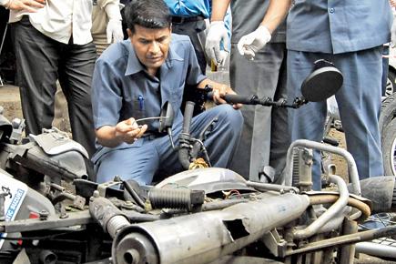 Pune blast: Bike thieves could hold key to case