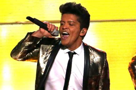 Bruno Mars' songs heal 11-year-old girl post car crash