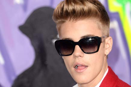 Justin Bieber posts raunchy snap online