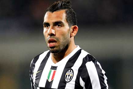 Football star Carlos Tevez's father kidnapped in Argentina: reports