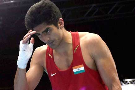 CWG: Boxer Vijender Singh enters semis, assured of a medal