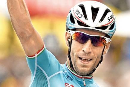 Tour de France: Vincenzo Nibali in yellow after winning second stage